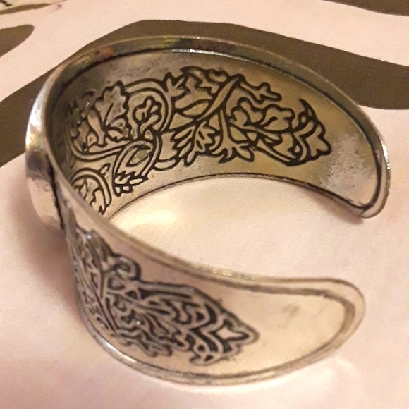 Bangle Bracelet Turquoise and Silver - Picture 7 of 8